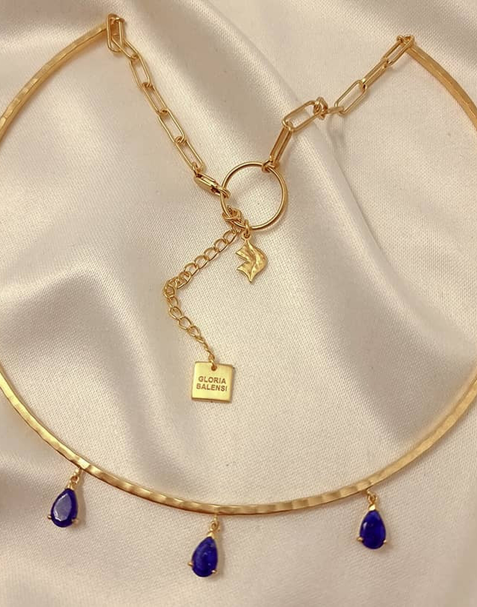 NAYA torque necklace with Lapis Lazuli |Gloria Balensi