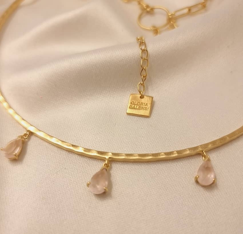 NAYA torque necklace with pink quartz | Gloria Balensi jewellery