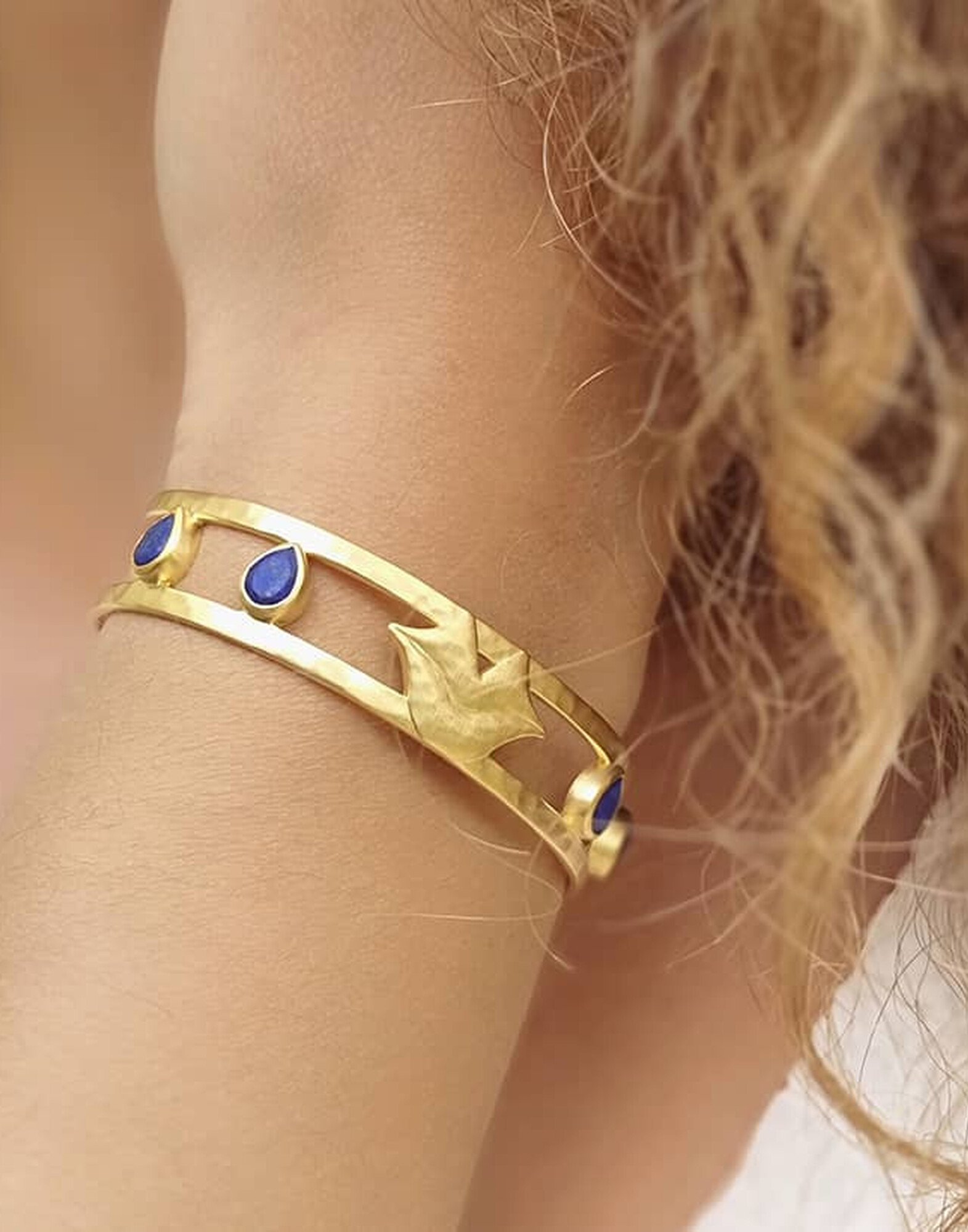 Bracelet jonc plaqué or OLYMPE avec Lapis lazuli |Gloria Balensi