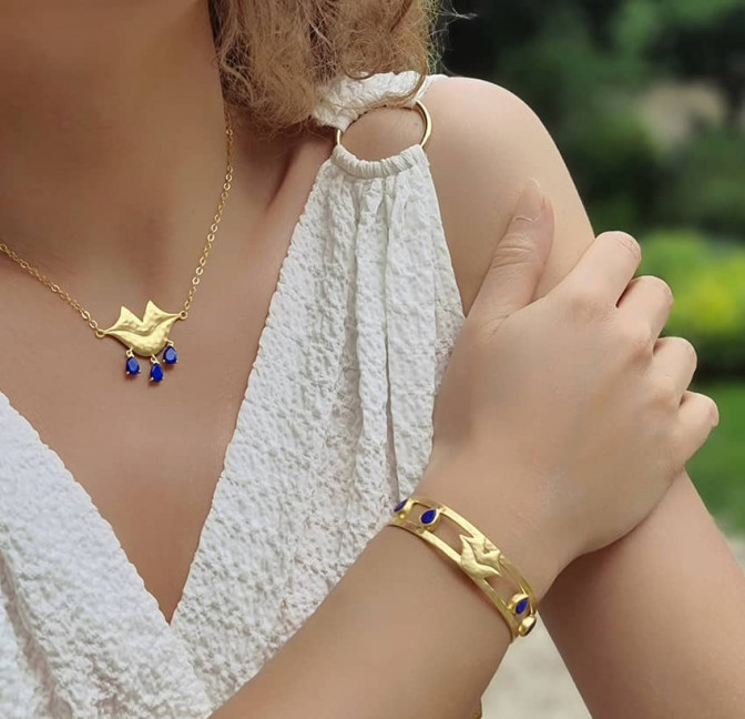 VENUS chain necklace with Lapis lazuli, front view 3 | Gloria Balensi