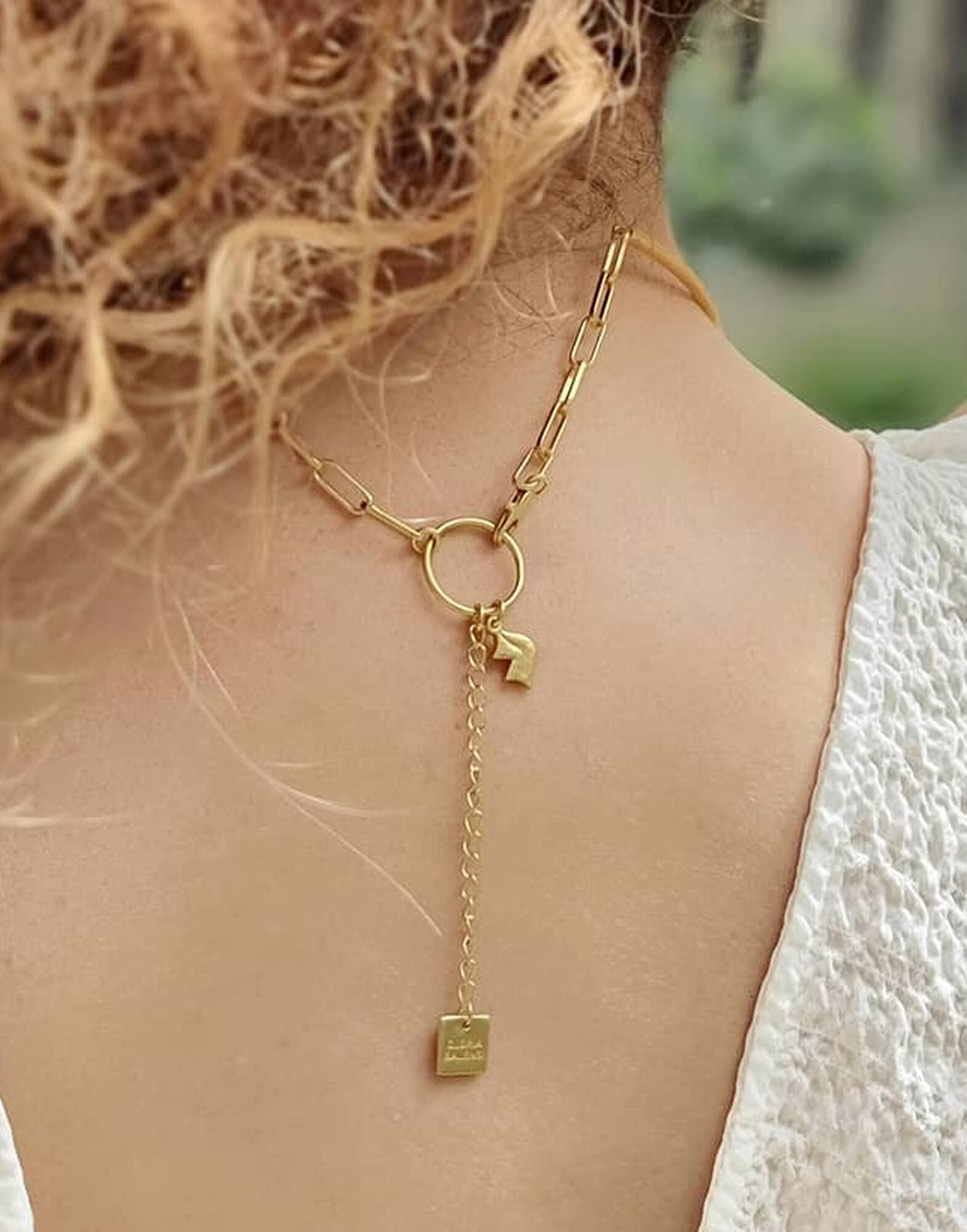 NAYA torque necklace with Lapis Lazuli |Gloria Balensi