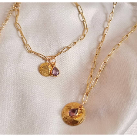 Bracelet chaîne plaqué or MAYA avec charms, Améthyste et pampille dorée , vue avec collier chaîne plaqué or MAYA| Gloria Balensi
