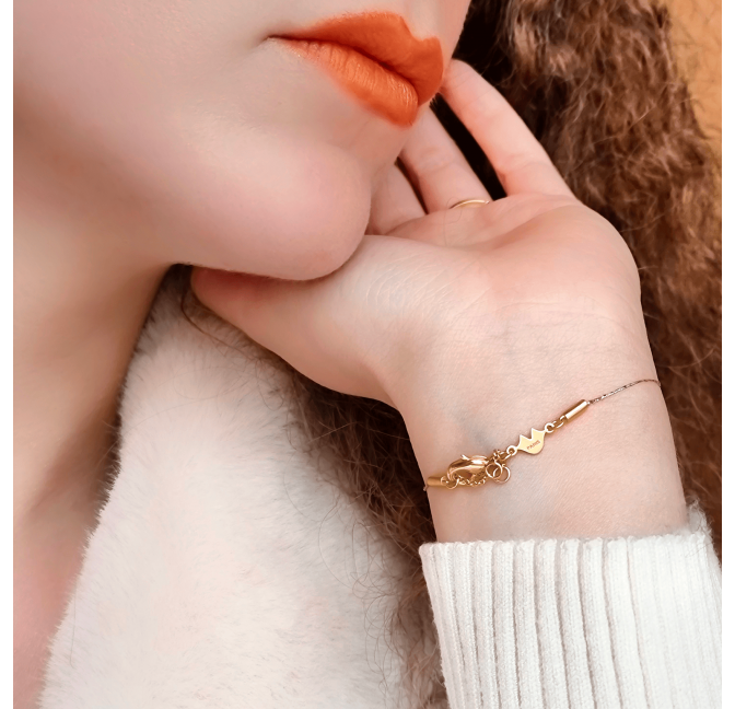 GAÏA cord bracelet in brass,  pear stone  | Gloria Balensi jewellery