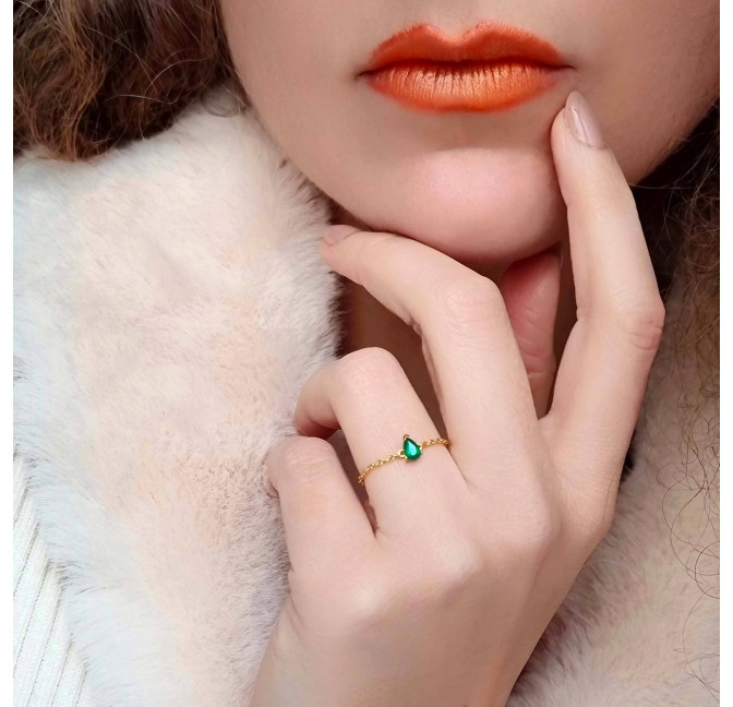 Gold plated chain ring, green onyx pear stone, view 2 | Gloria Balensi