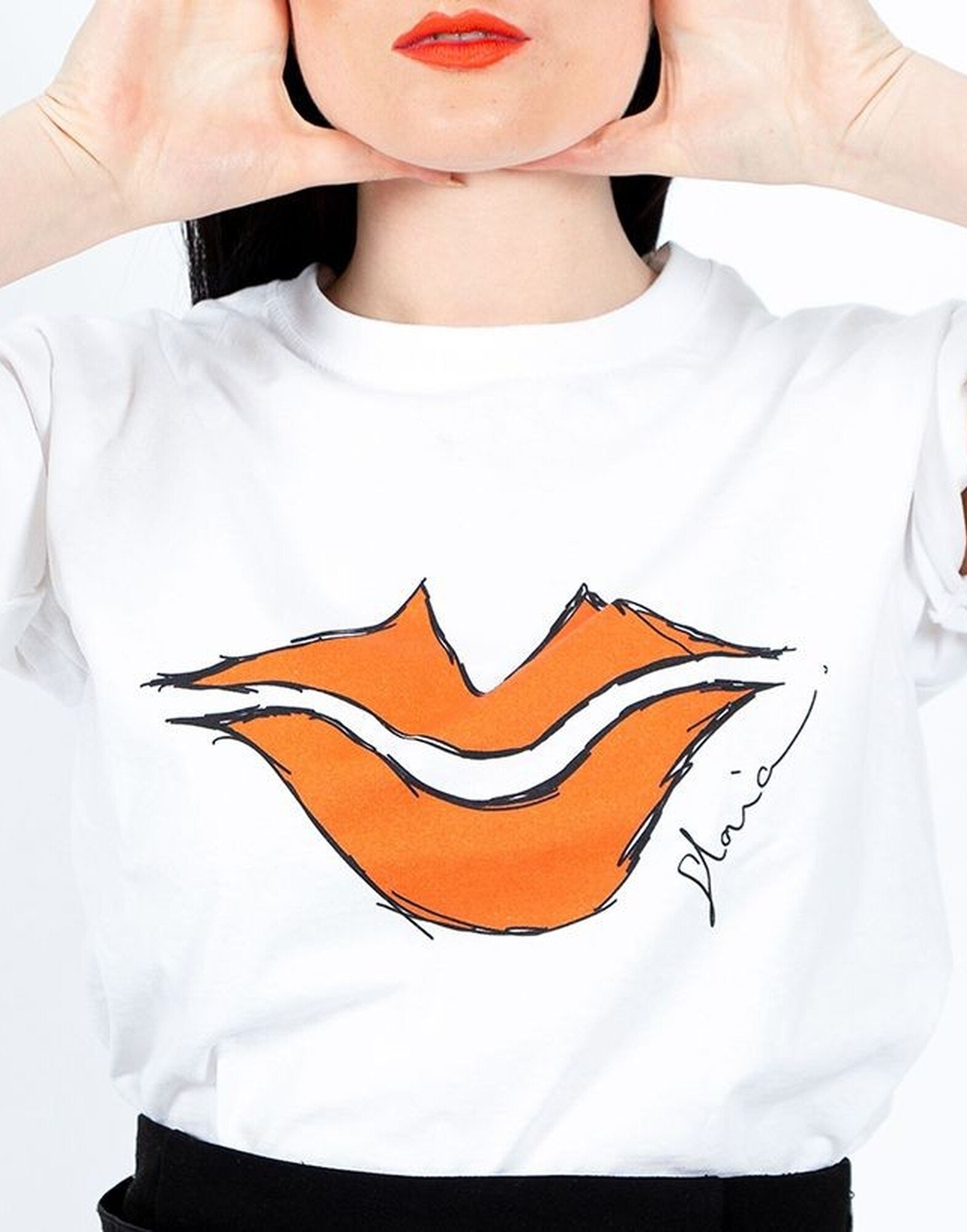 Arty white T-shirt |Gloria Balensi