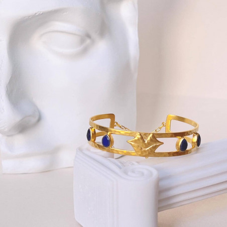 Bracelet jonc plaqué or OLYMPE avec Lapis lazuli, vue lifestyle | Gloria Balensi
