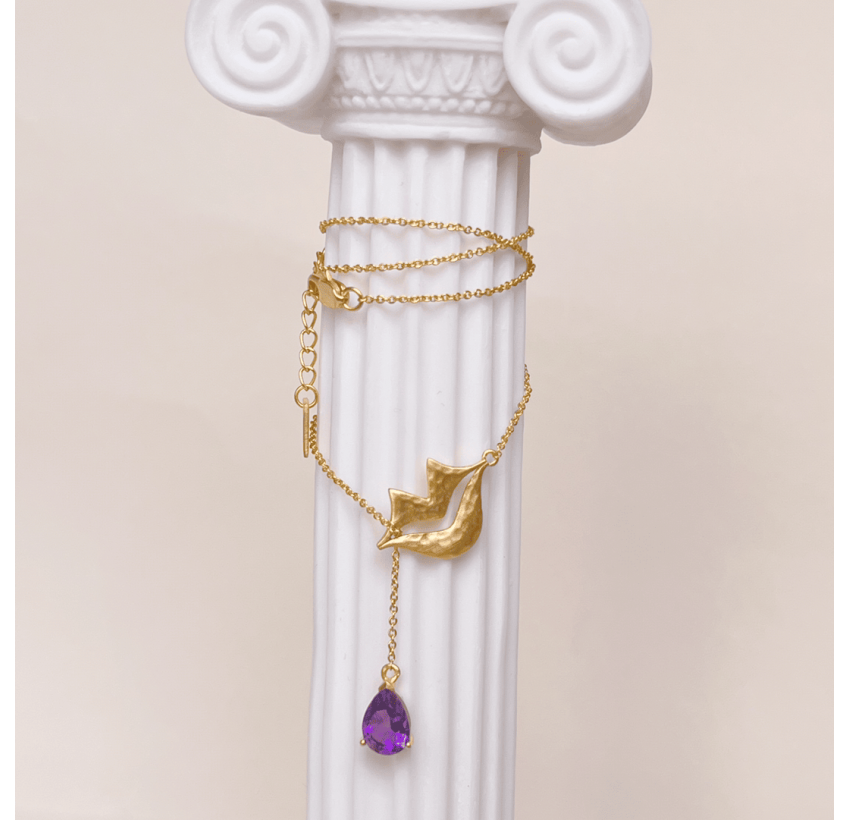 HÉRA chain necklace with amethyst, lifestyle view | Gloria Balensi