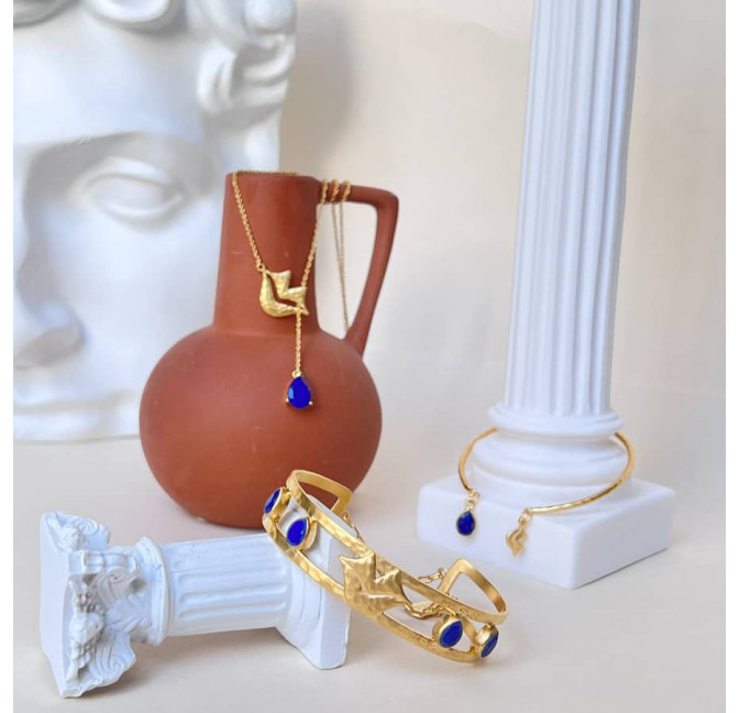 Composition avec Collier chaîne HÉRA avec lapis lazuli | Gloria Balensi bijoux