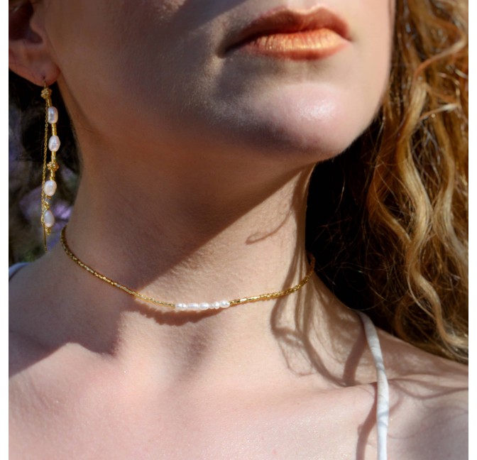 Collier ras du cou MILYA en perles d’eau douces et perles dorées | Gloria Balensi