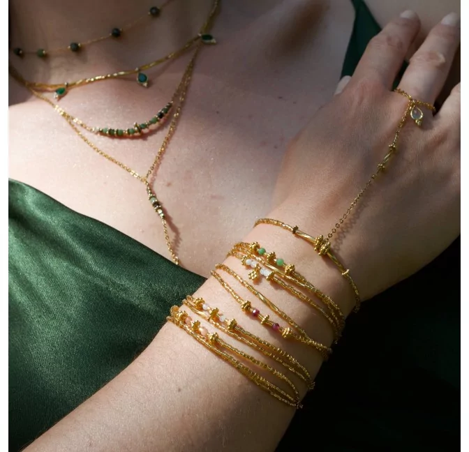 LOU bracelet in golden pearls and ruby zoïsite |Gloria Balensi