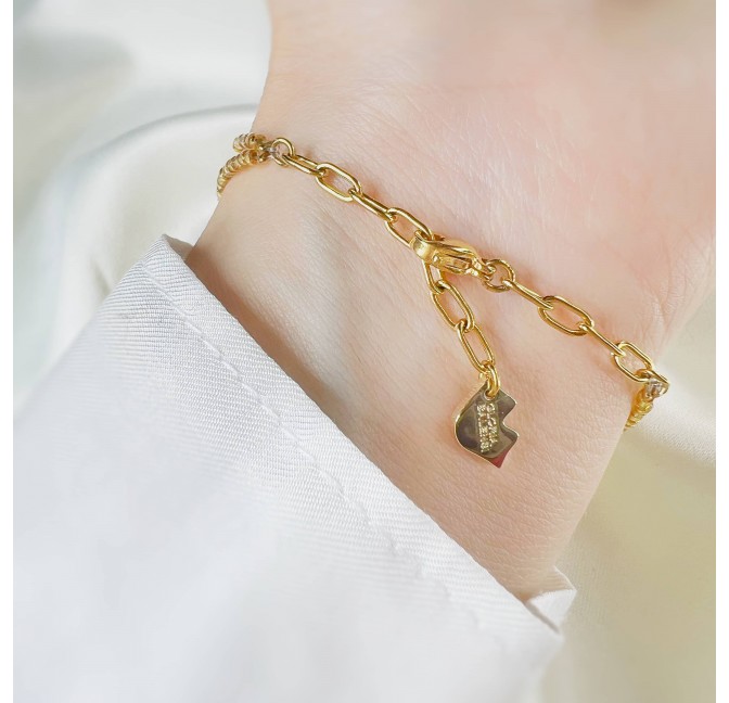 LOU bracelet in golden pearls and ruby sunstone| Gloria Balensi jewellery