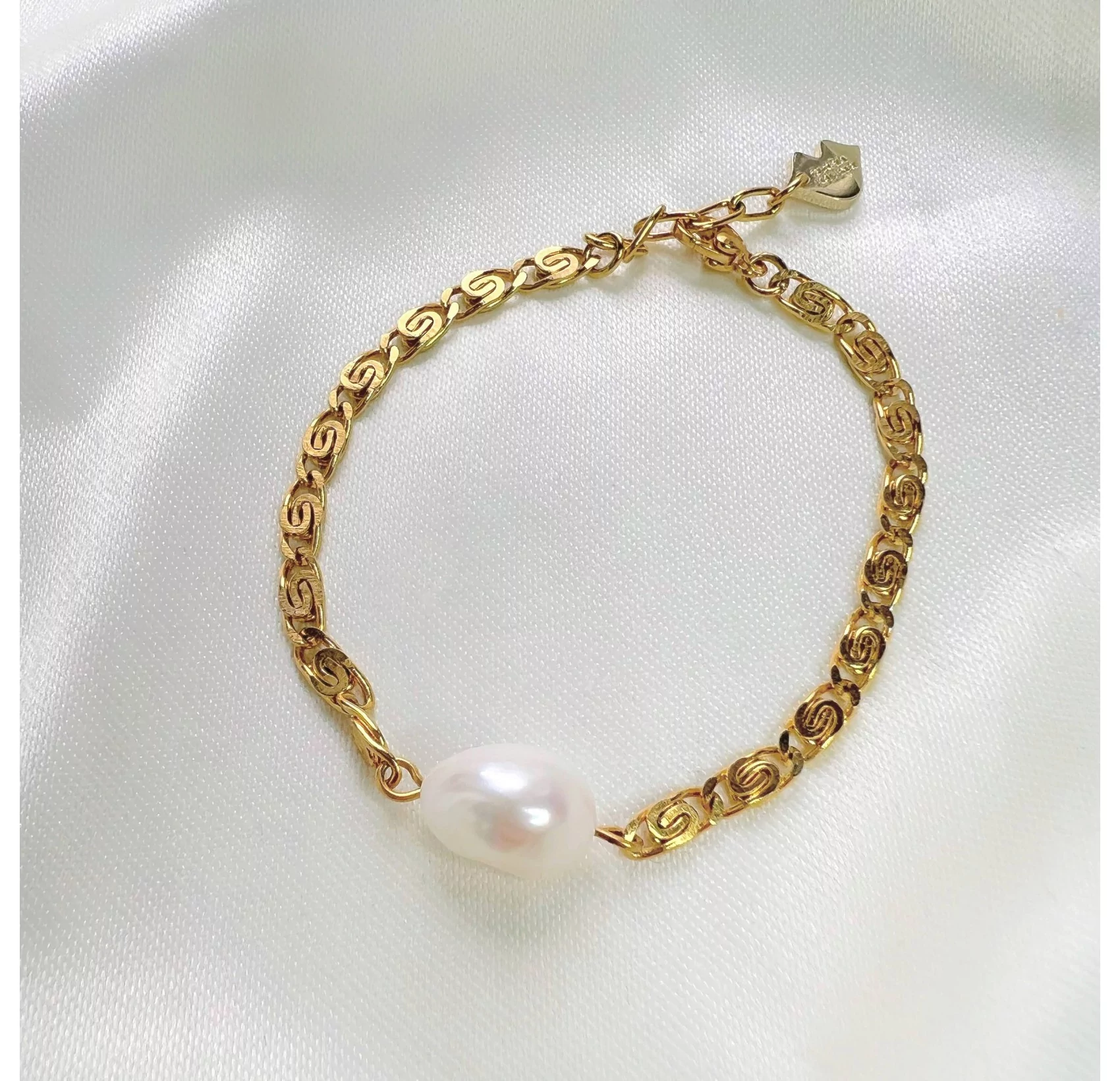 Tree of Life Bracelet, Edison Pearl Bracelet, Big Pearl Bracelet, Statement  Bracelet, Artisan Bracelet, Earth Bracelet, Boho Bracelet - Etsy Canada | Artisan  bracelets, Beads bracelet design, Unique beaded jewelry