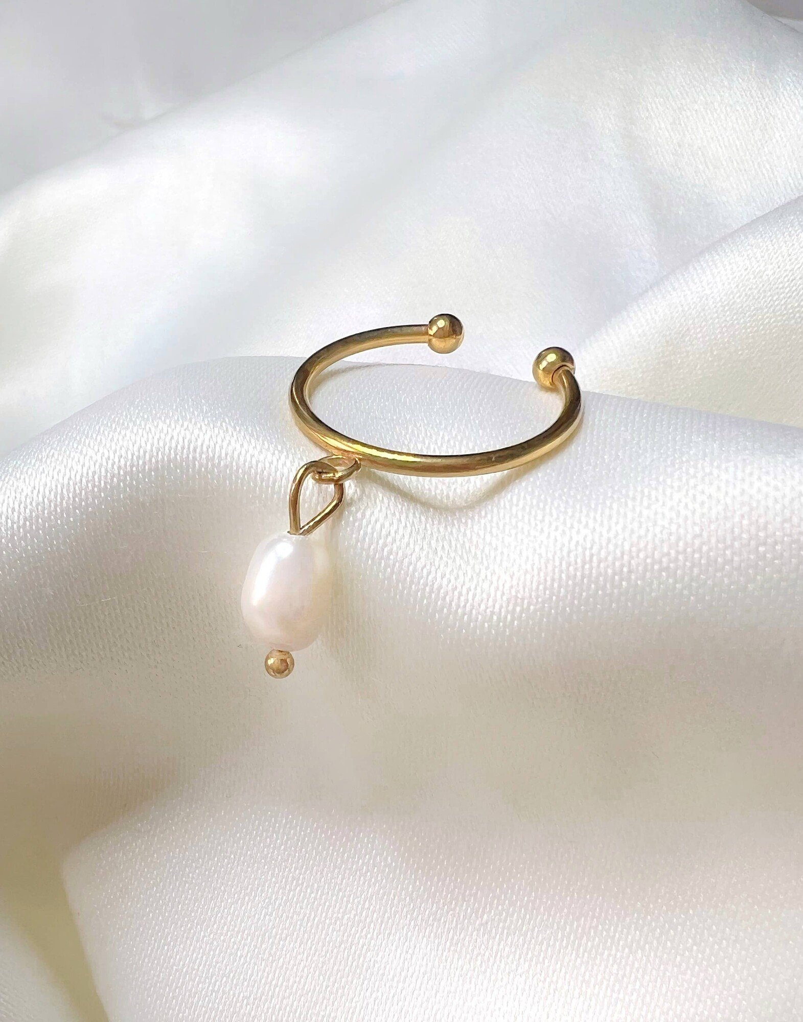 Bague ajustable en acier inoxydable NAYA avec perle d'eau douce baroque |Gloria Balensi Bague ajustable en acier inoxydable NAYA avec perle d'eau douce baroque |Gloria Balensi