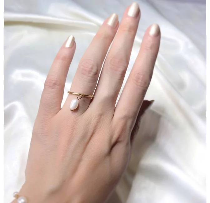 NAYA stainless steel adjustable ring with baroque freshwater pearl |Gloria Balensi