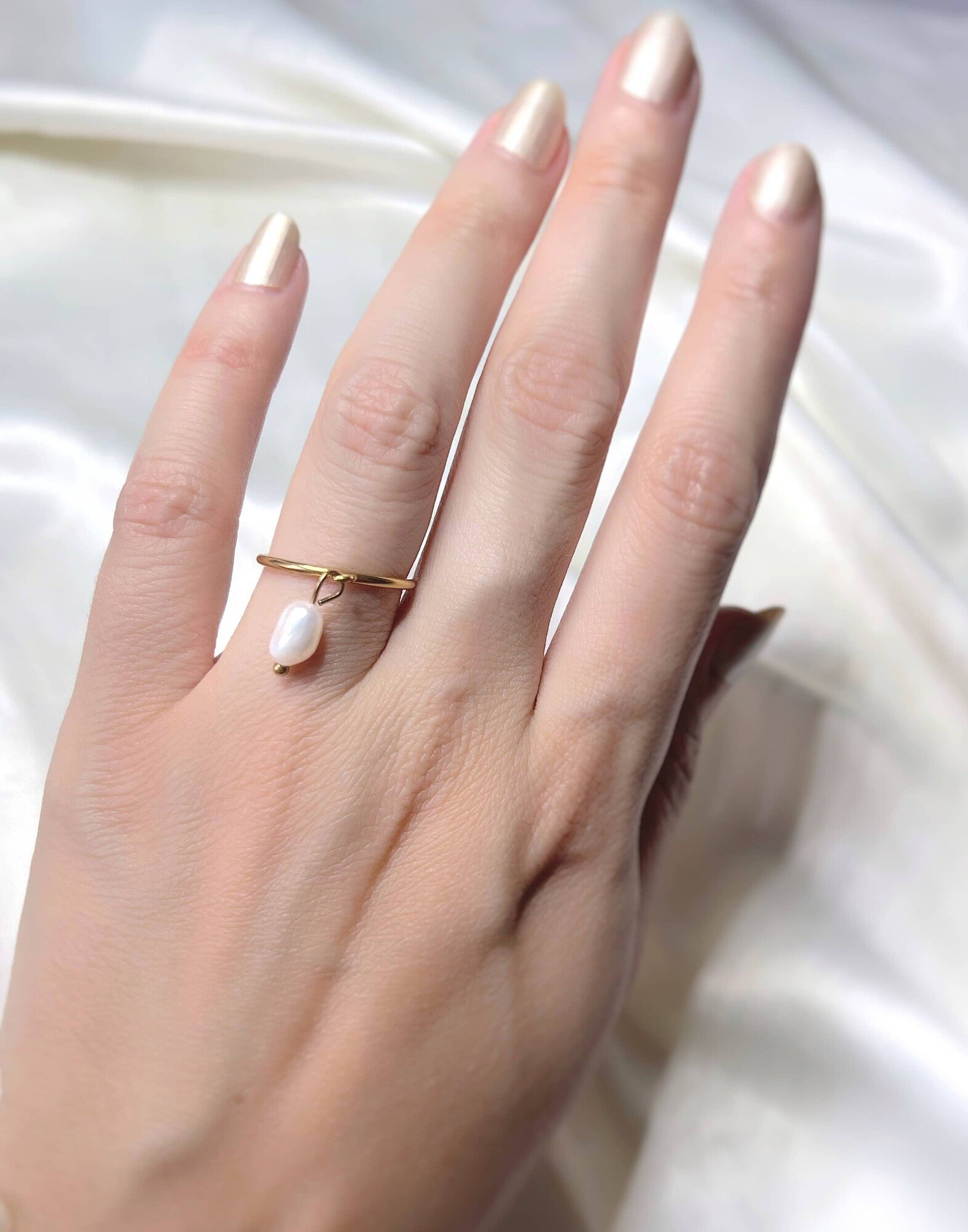 Bague ajustable en acier inoxydable NAYA avec perle d'eau douce baroque |Gloria Balensi Bague ajustable en acier inoxydable NAYA avec perle d'eau douce baroque |Gloria Balensi