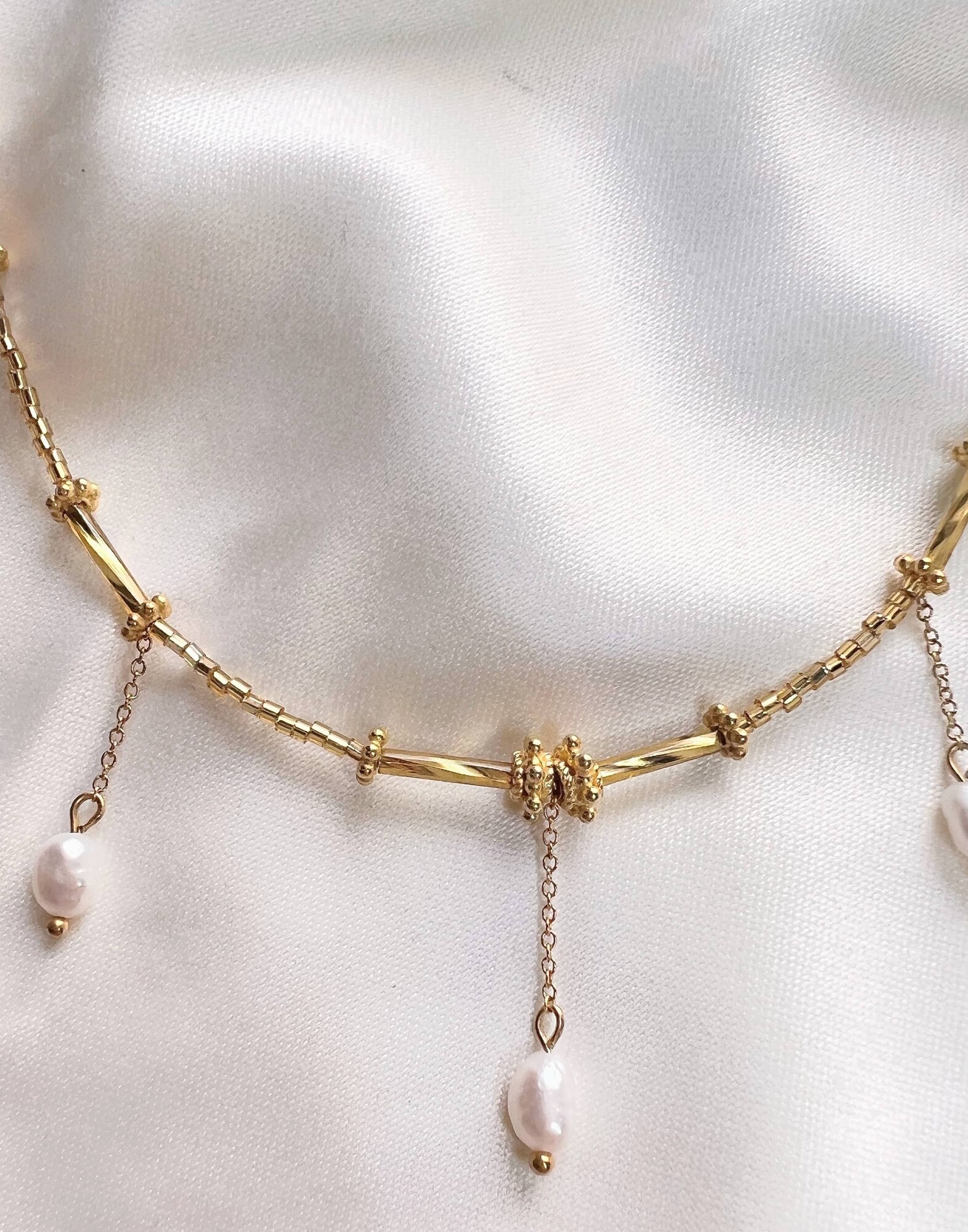 Necklace VENEZIA in glass beads of MURANO and baroque freshwater pearl |Gloria Balensi