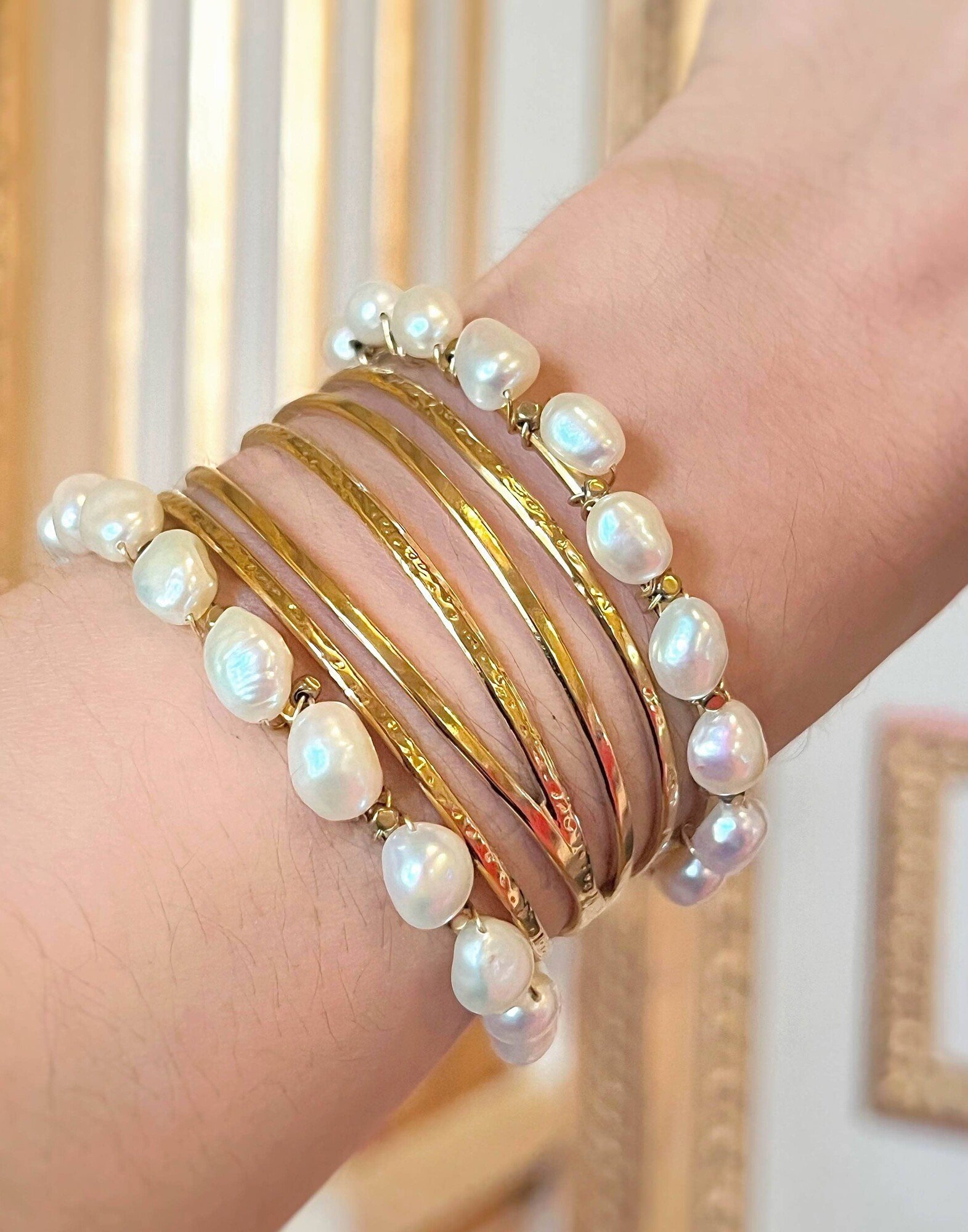 Bracelet manchette en acier inoxydable et perles baroques d’eau douce THALIA |Gloria Balensi