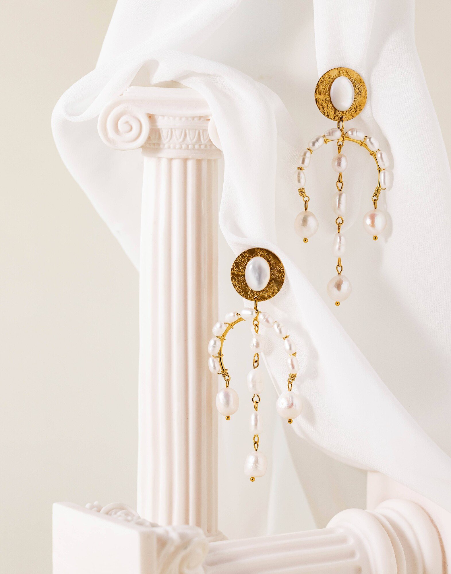 PERLILLA Freshwater Pearl and Stainless Steel Clip-On Earrings |Gloria Balensi