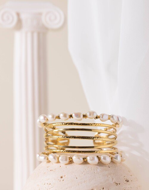 Stainless steel cuff bracelet with freshwater baroque pearls THALIA |Gloria Balensi
