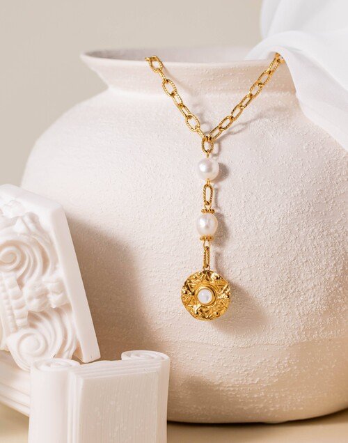 Collier médaillon et perles de culture - IRIS | Gloria Balensi Paris bijoux