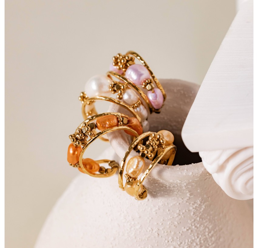 STELYA Adjustable ring in stainless steel and freshwater pearls| Gloria Balensi artisan jewellery designer