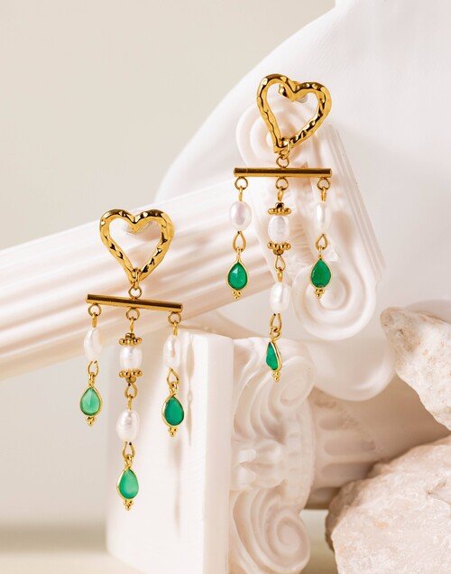 Boucles d’oreilles pendantes coeur perles de culture et quartz vert - ROMA | Gloria Balensi Paris bijoux