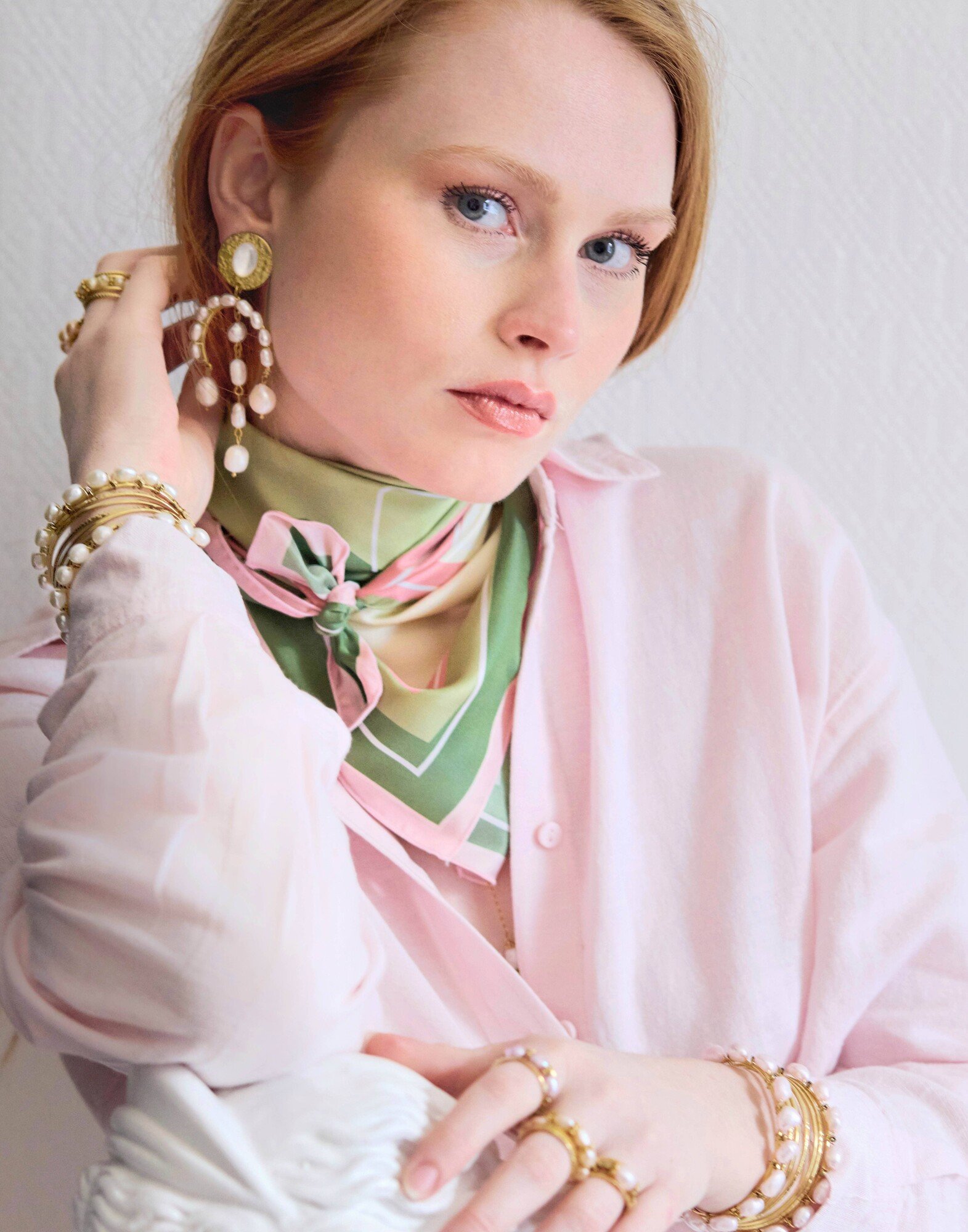 Carré de soie 69cm, twill de soie imprimé bouche MUSE - Rose et vert| Gloria Balensi foulards