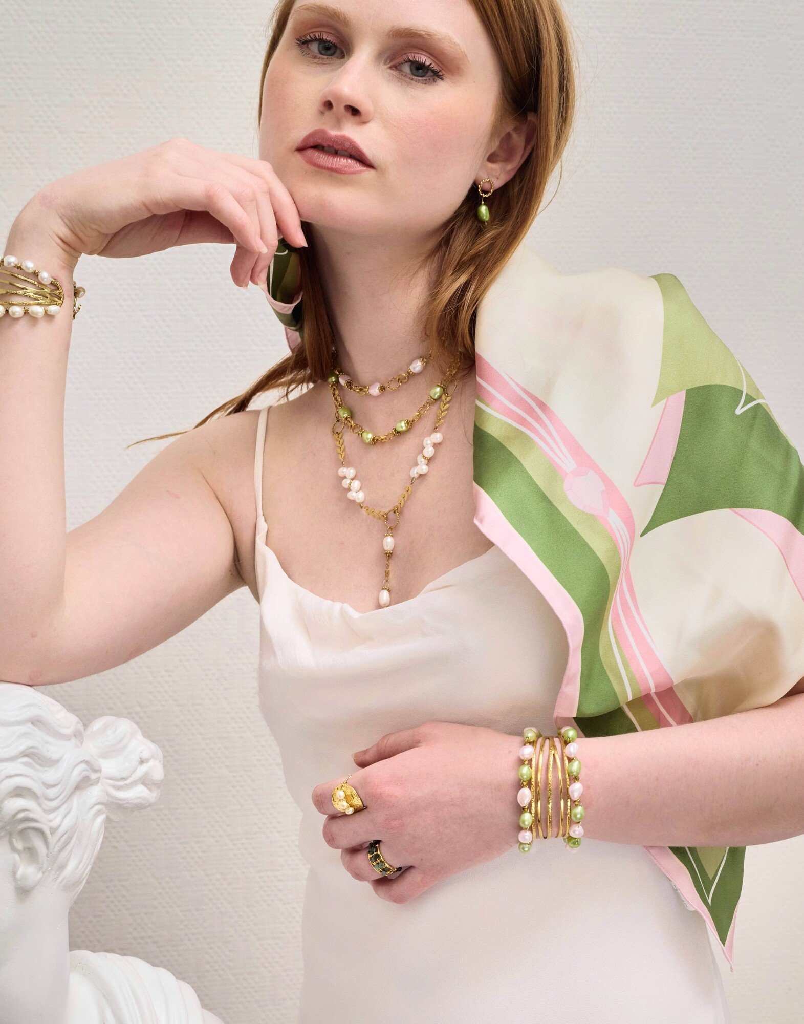 Carré de soie 69cm, twill de soie imprimé bouche MUSE - Rose et vert| Gloria Balensi foulards