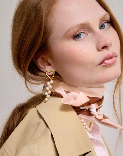 69cm silk twill square, mouth camouflage print - Rose|Gloria Balensi scarves
