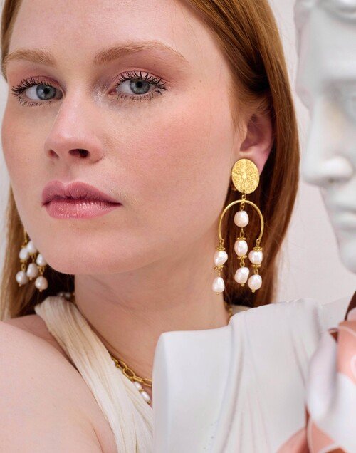 Boucles d’oreilles ANTIQUE pendantes à clips en perles d’eau douce et acier inoxydable |Gloria Balensi