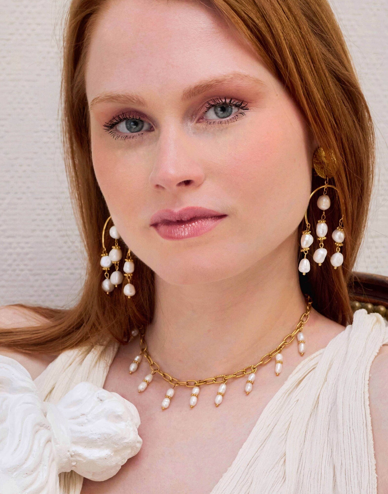 Chain necklace with freshwater pearl charms CALISTA |Gloria Balensi