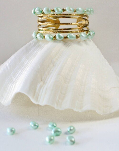 Bracelet manchette perles de culture bleu turquoise - THALIA | Gloria Balensi Paris bijoux