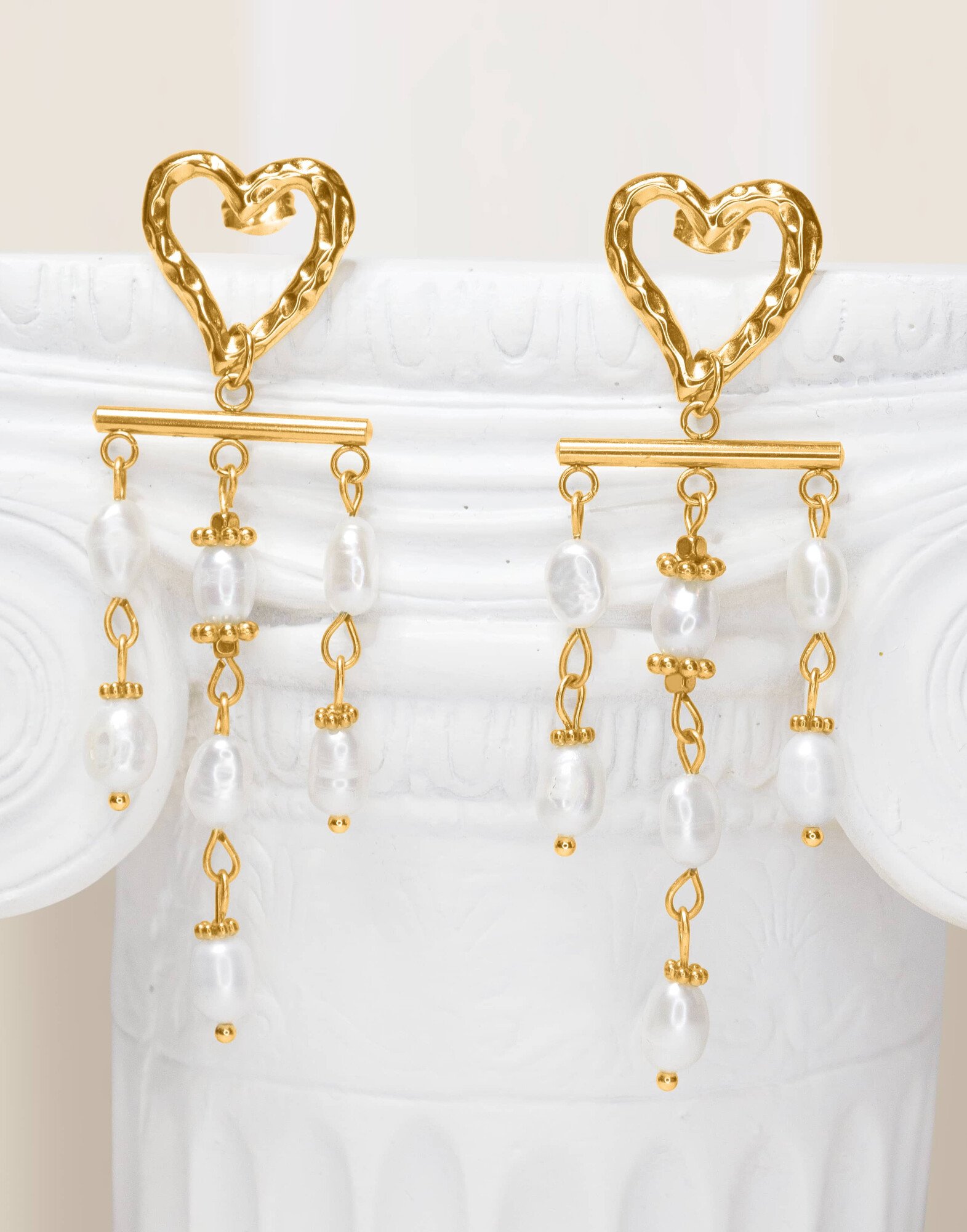 Boucles d’oreilles pendantes coeur perles de culture - ROMA| Gloria Balensi Paris bijoux