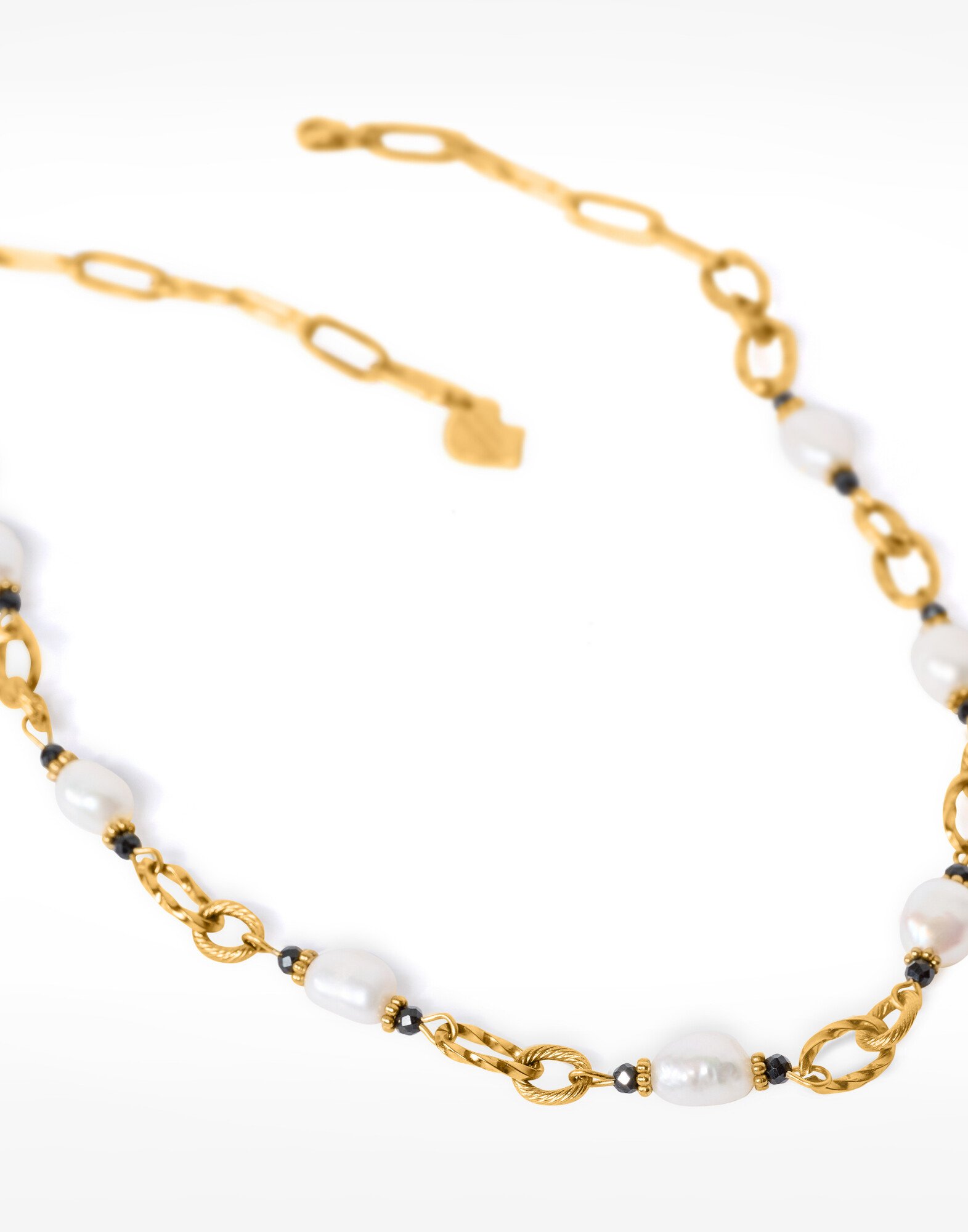 Gilded Stainless Steel Chain Necklace with Baroque Black onyx Pearls - ATHEA| Gloria Balensi