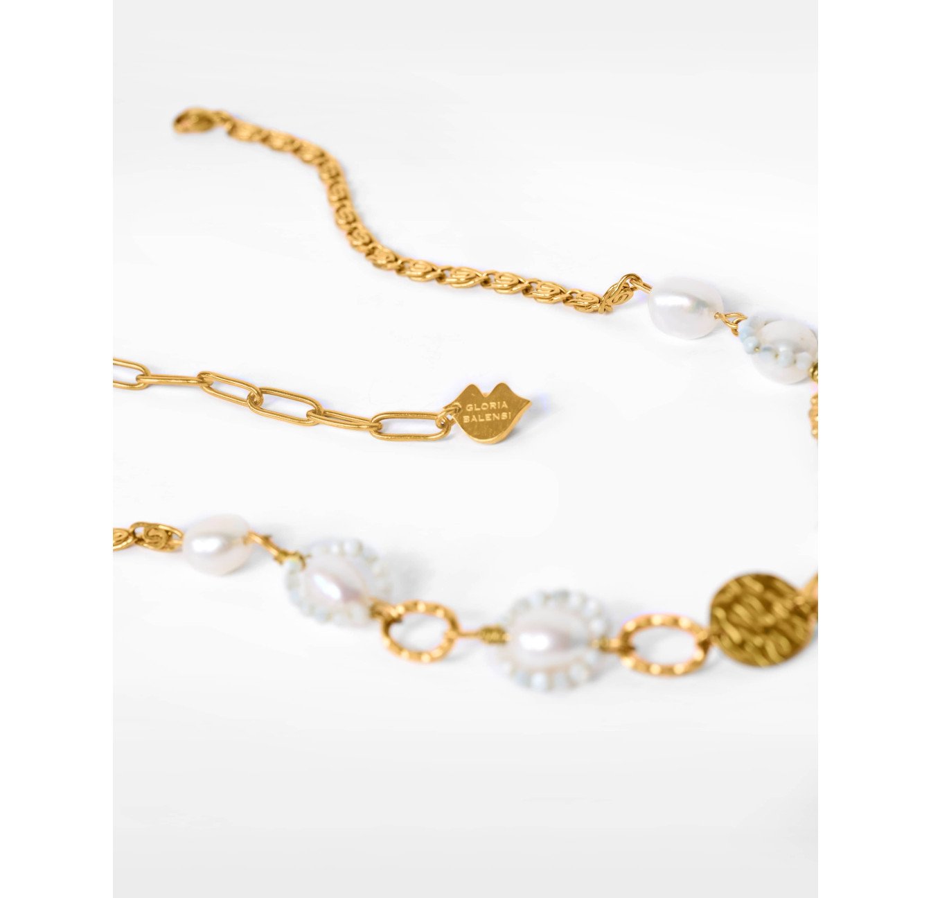 Collier à perles baroques et perles de nacre acier inoxydable doré maille escargot - GALATEA | Gloria Balensi Paris bijoux