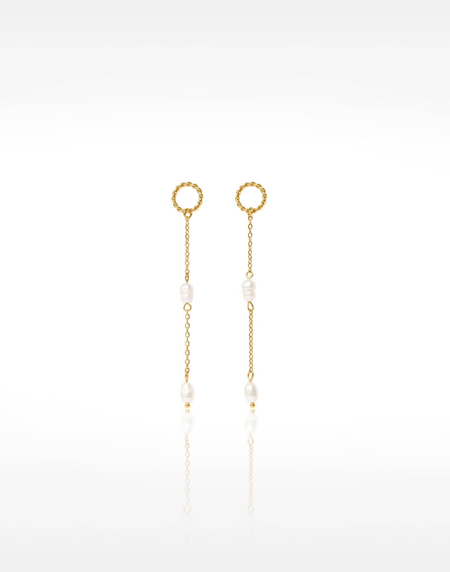 Boucles d'oreilles anneaux torsadés en acier inoxydable doré, chaîne & perles baroques - LOU| Gloria Balensi Paris