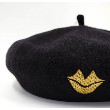 Black wool beret with gold mouth embroidery, zoom view | Gloria Balensi