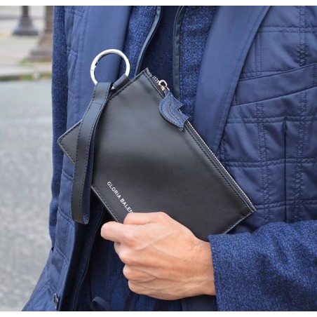 Black leather Zipped pouch ISADORA, navy blue mouth, ambient  view  | Gloria Balensi